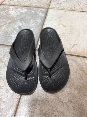 CROCS Black Slip-On Comfort Clogs